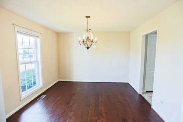$1,925 | 3927 Stella Drive, Clarksville, TN 37040
