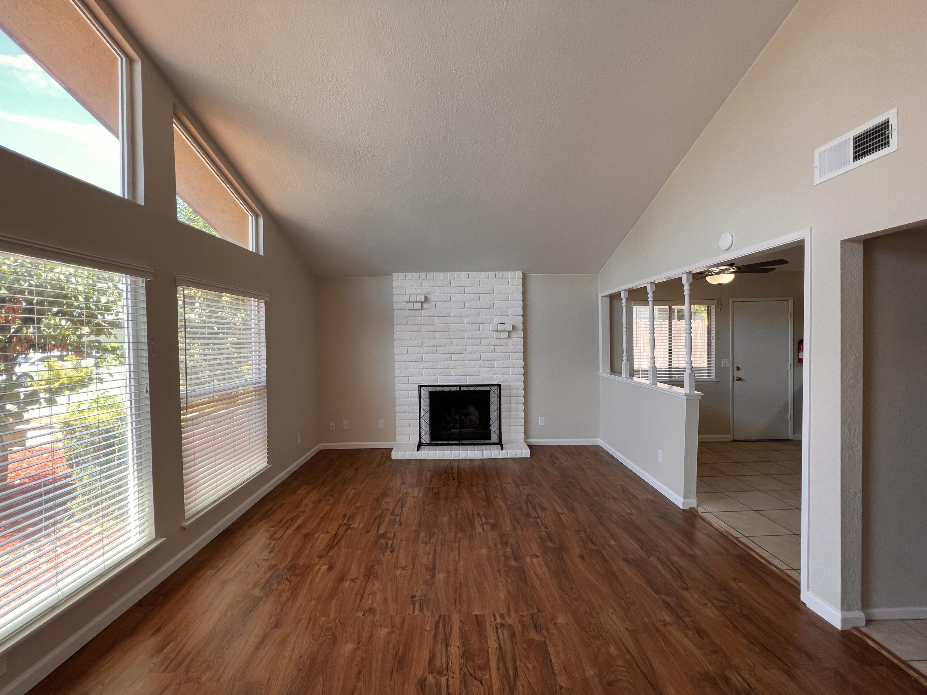 3136 West Austin Way Fresno, CA 93722 - Photo 8 of 49