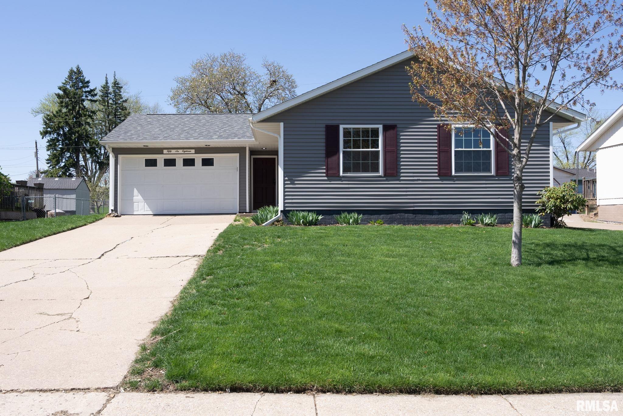 5618 Oakbrook Road Davenport, IA 52806 - Photo 1 of 23 Gallery Image 1