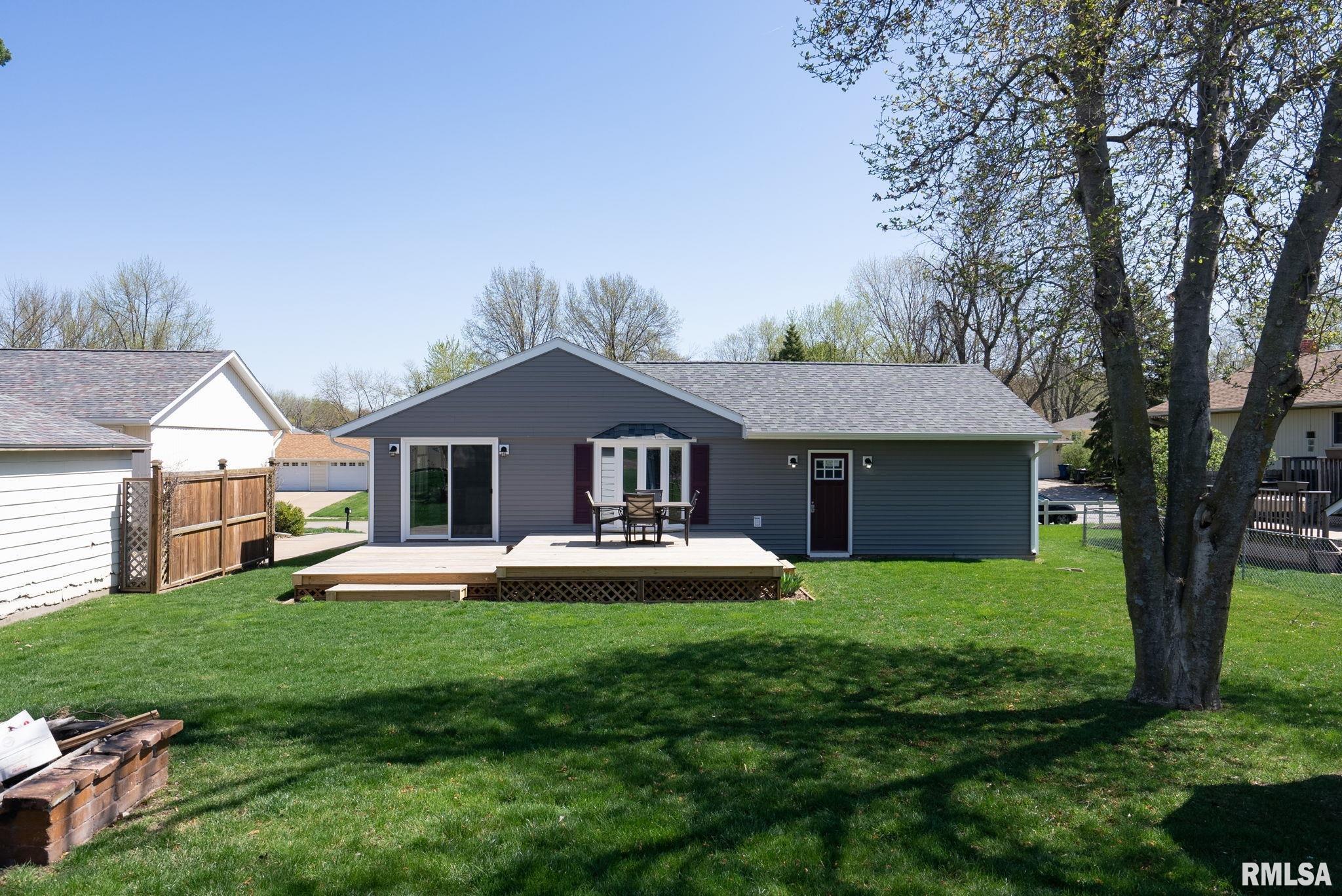5618 Oakbrook Road Davenport, IA 52806 - Photo 21 of 23 Gallery Image 21