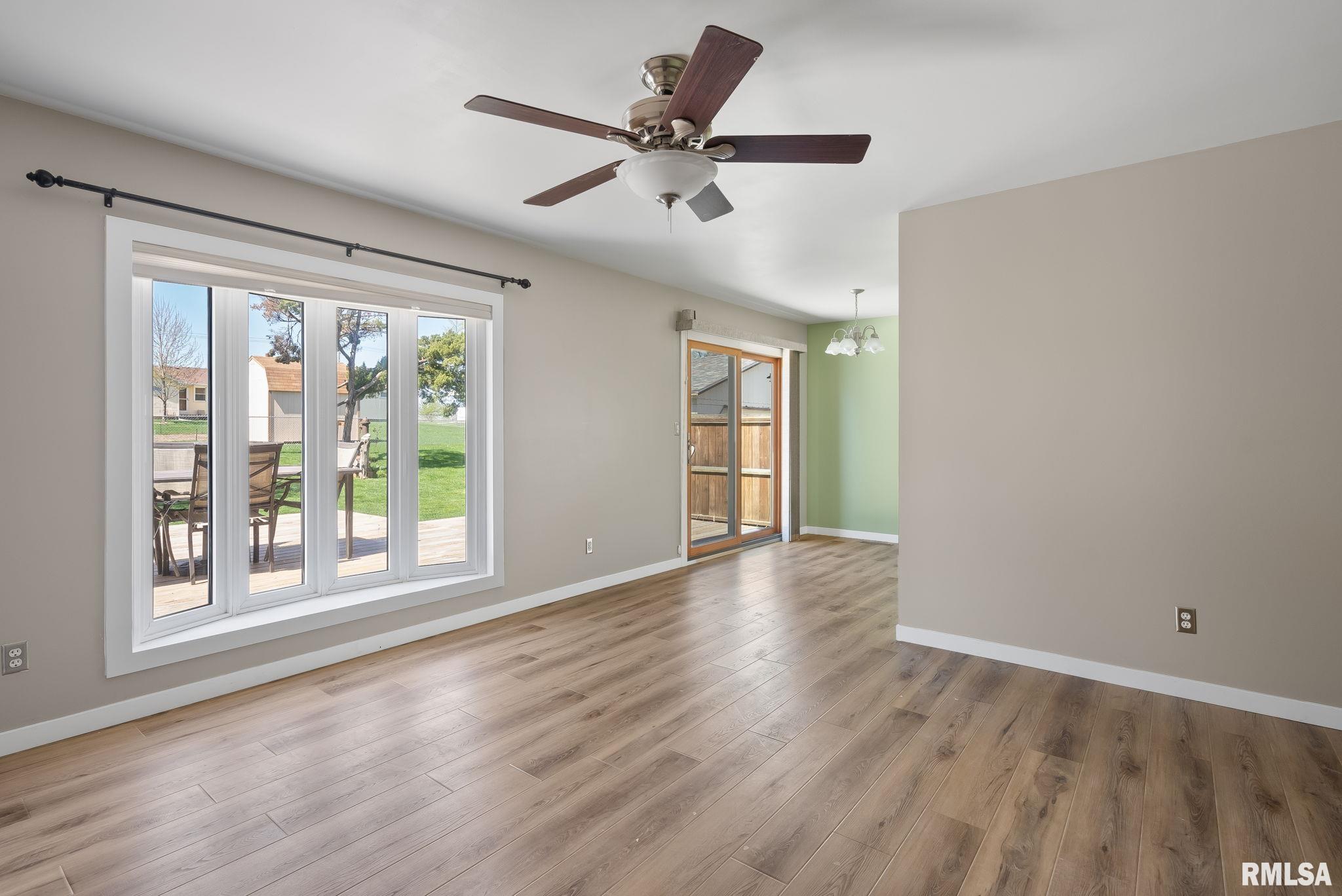 5618 Oakbrook Road Davenport, IA 52806 - Photo 6 of 23 Gallery Image 6