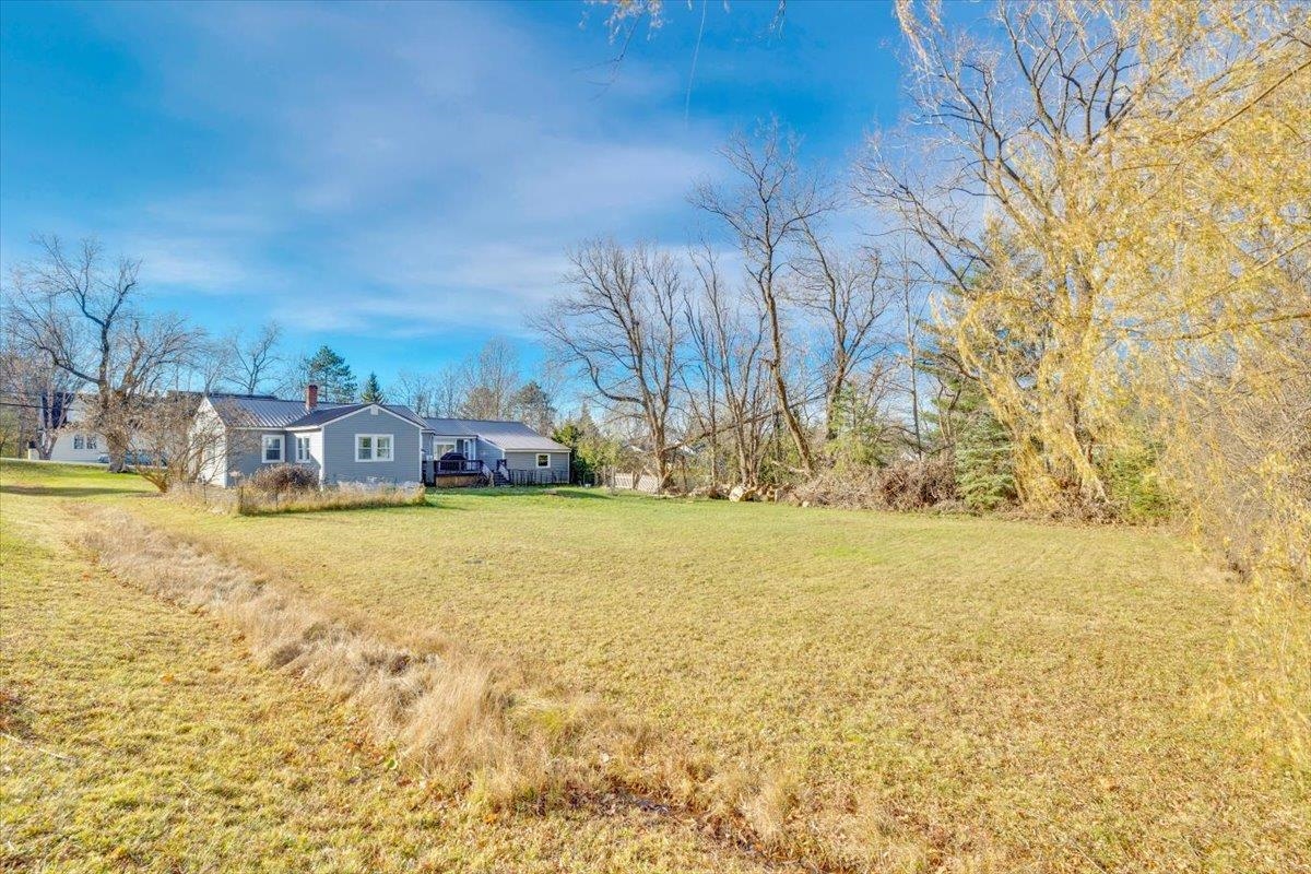 19 Lakeview Terrace St. Albans, VT 05478 - Photo 28 of 33