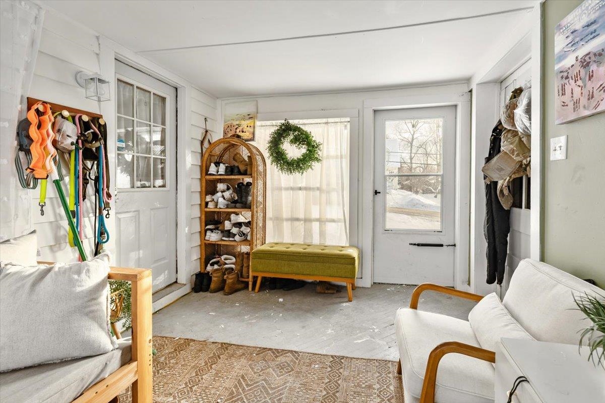 19 Lakeview Terrace St. Albans, VT 05478 - Photo 3 of 33