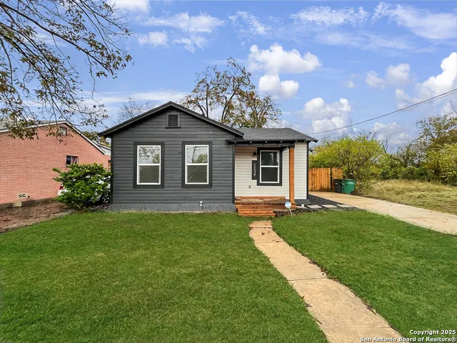 $1,800 | 2239 Burnet Street, San Antonio, TX 78202