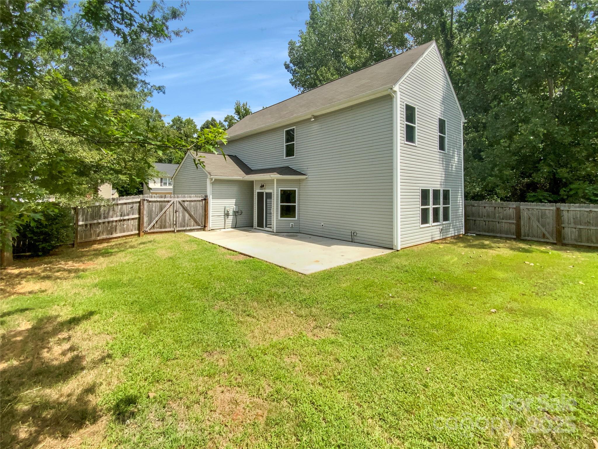 1104 Rook Road Charlotte, NC 28216 - Photo 8 of 20