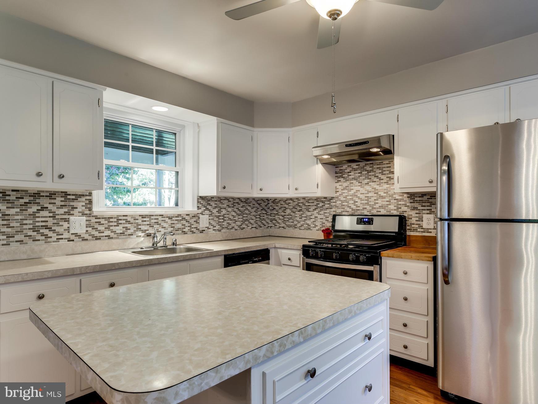 230 Springloch Road Silver Spring, MD 20904 - Photo 15 of 30 Kitchen