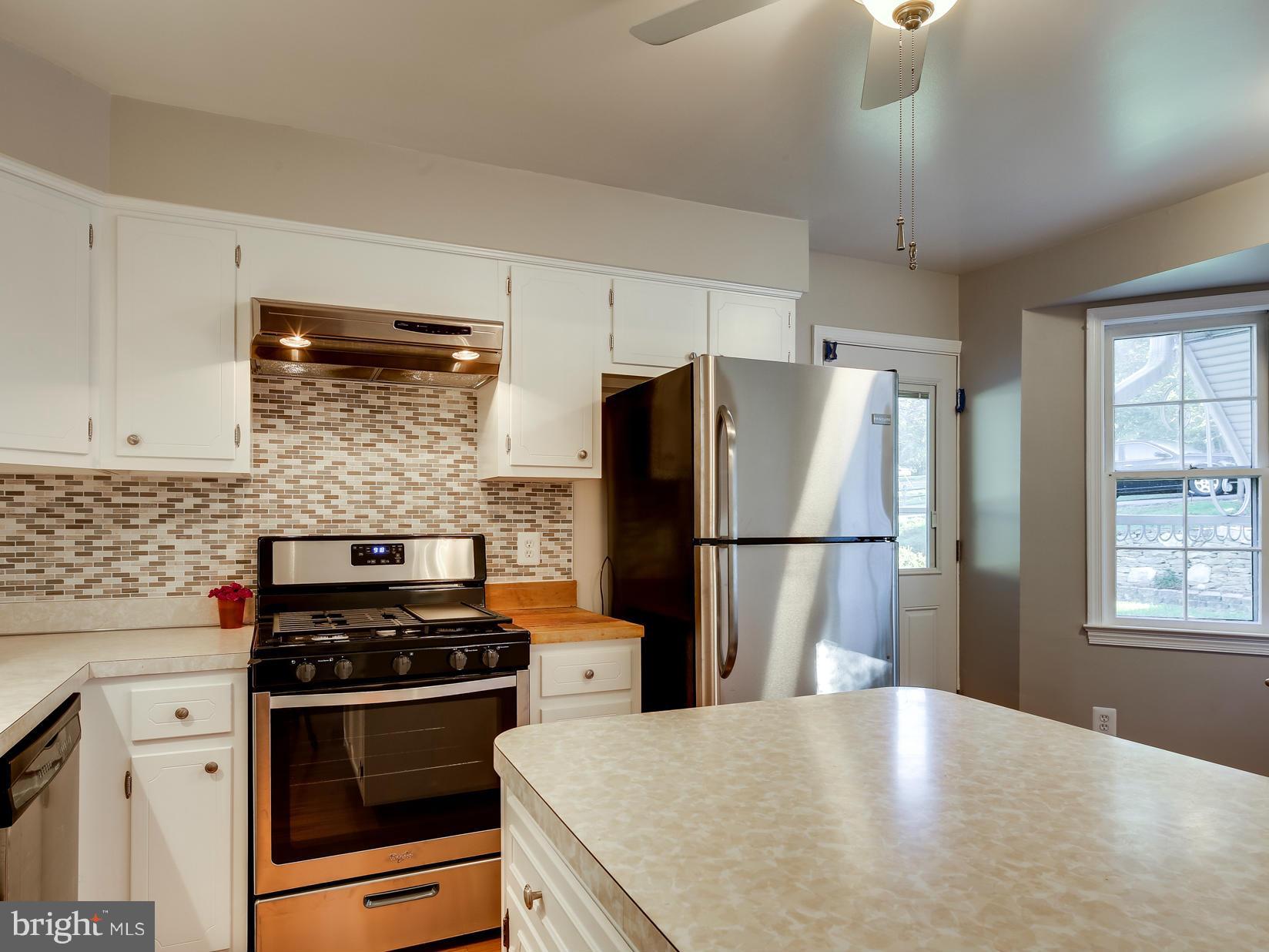 230 Springloch Road Silver Spring, MD 20904 - Photo 16 of 30 Kitchen
