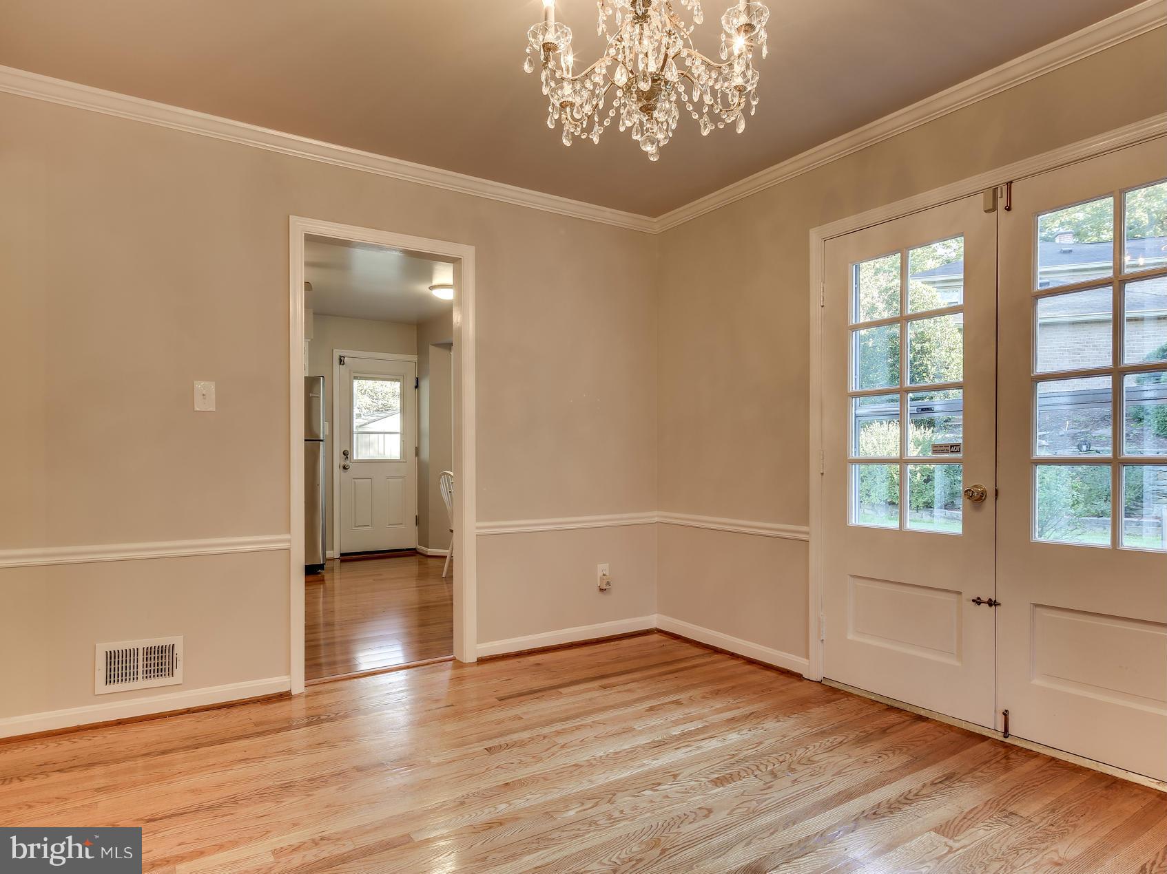 230 Springloch Road Silver Spring, MD 20904 - Photo 6 of 30 Dining Room