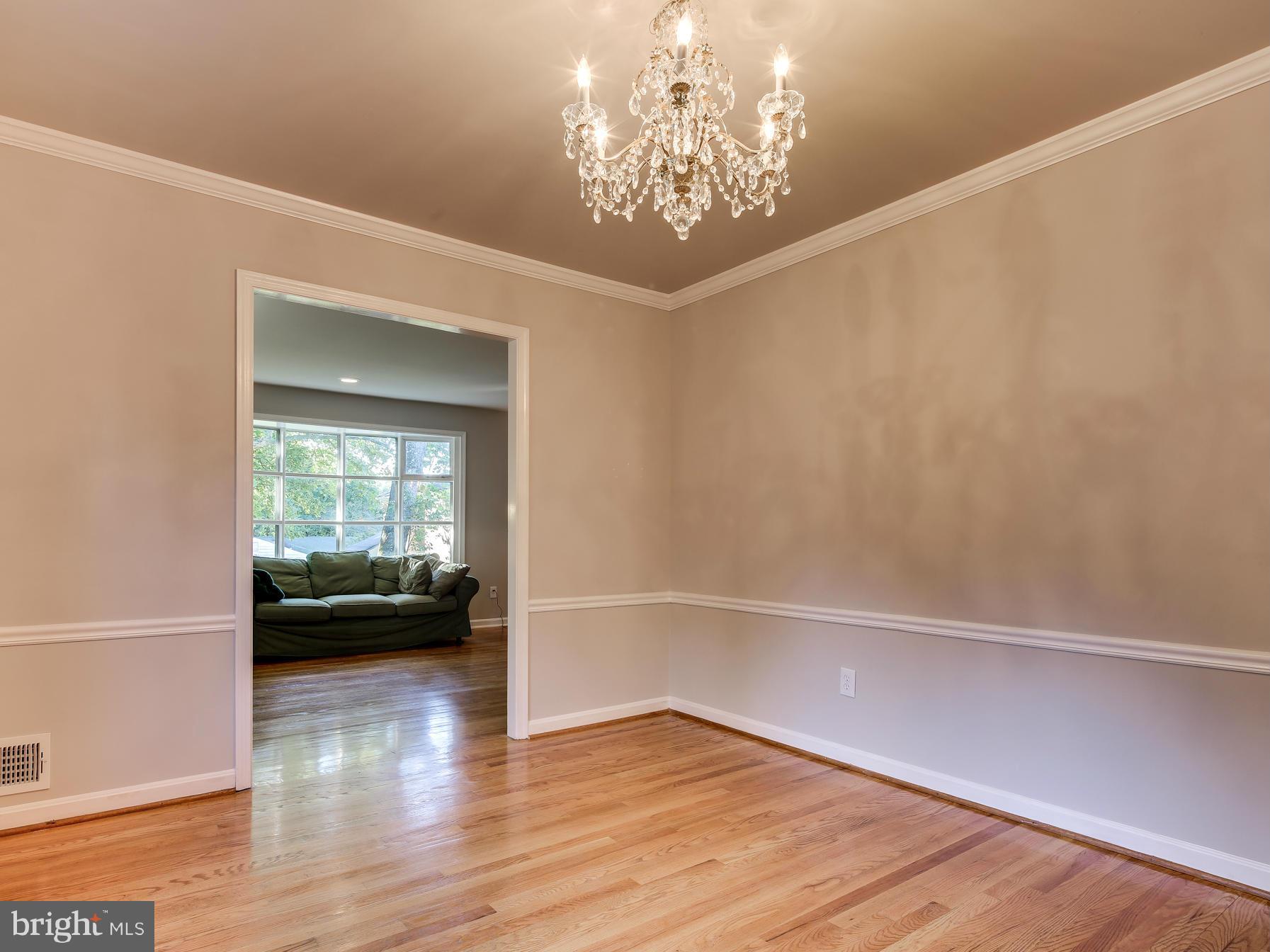 230 Springloch Road Silver Spring, MD 20904 - Photo 7 of 30 Dining Room