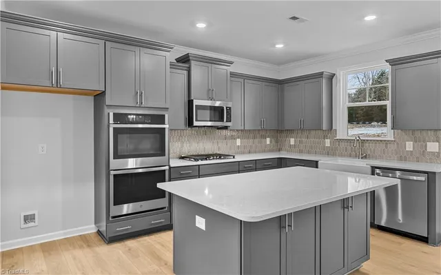 $555,000 | 8605 Lemur Lane, Summerfield, NC 27358