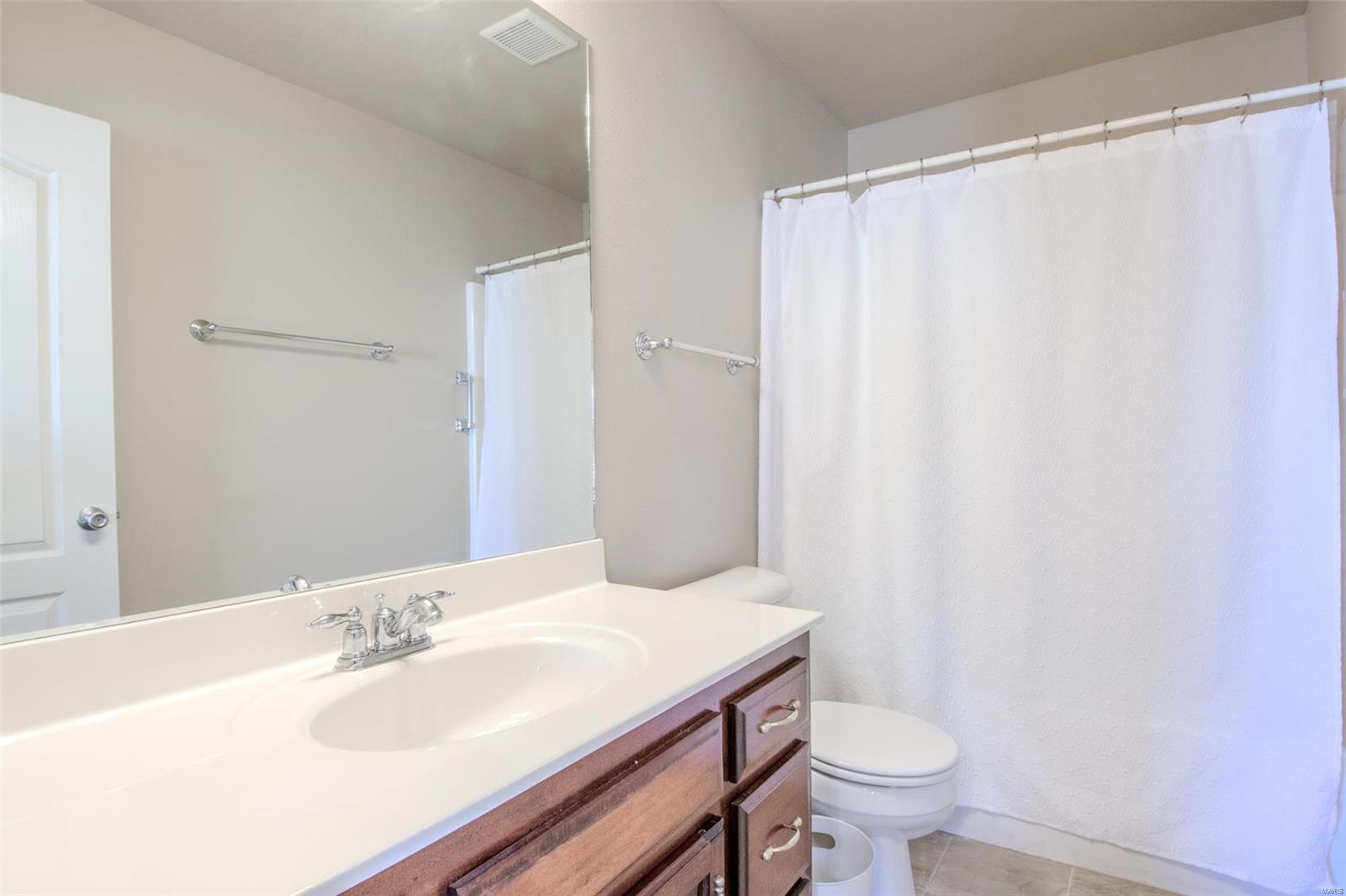 140 Venus Street Holts Summit, MO 65043 - Photo 14 of 25