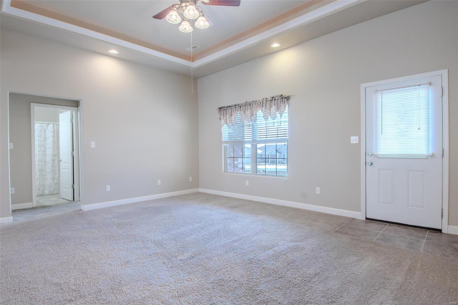 140 Venus Street Holts Summit, MO 65043 - Photo 4 of 25