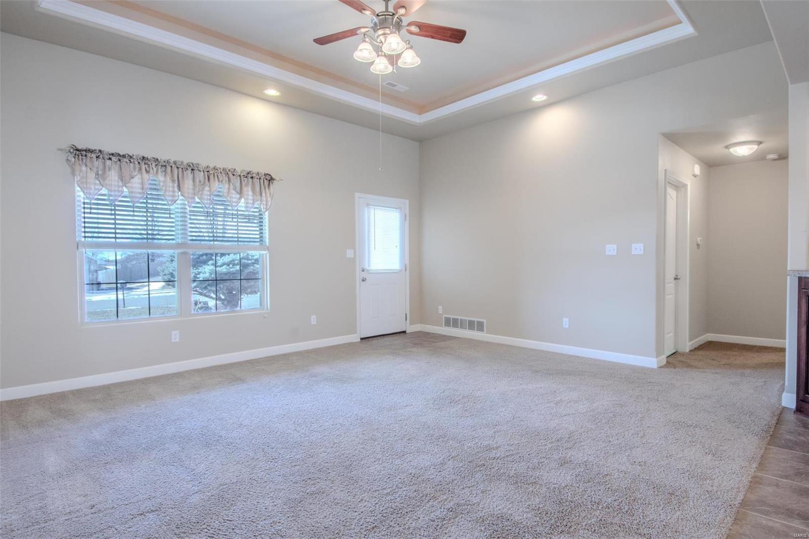 140 Venus Street Holts Summit, MO 65043 - Photo 5 of 25