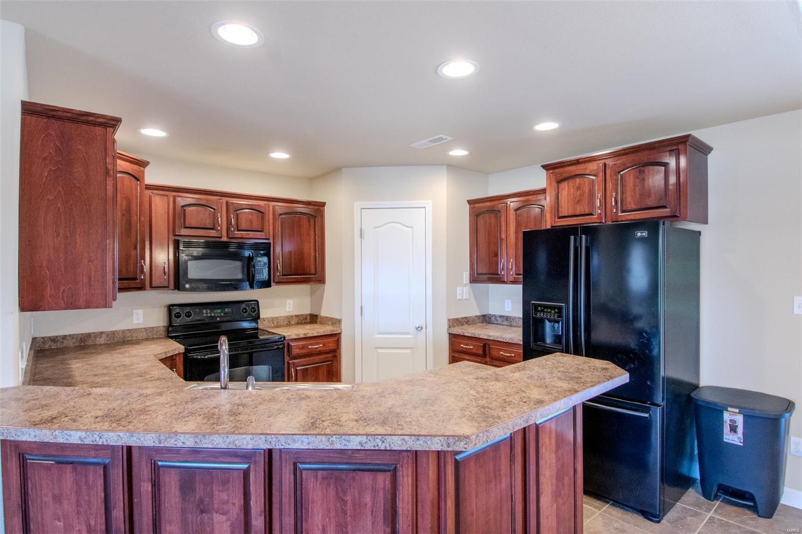 140 Venus Street Holts Summit, MO 65043 - Photo 9 of 25