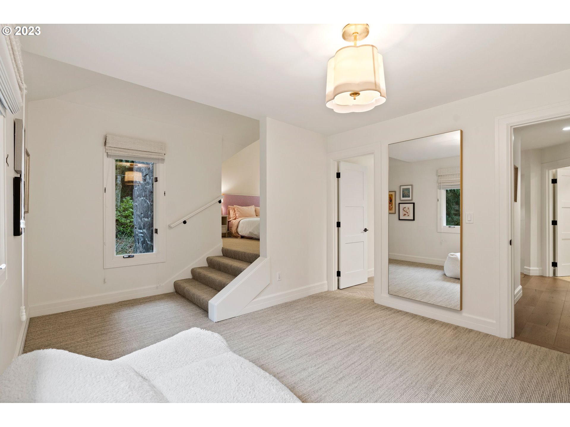 1991 South Palatine Hill Road Portland, OR 97219 - Photo 33 of 48 a view interior of the house and wooden floor