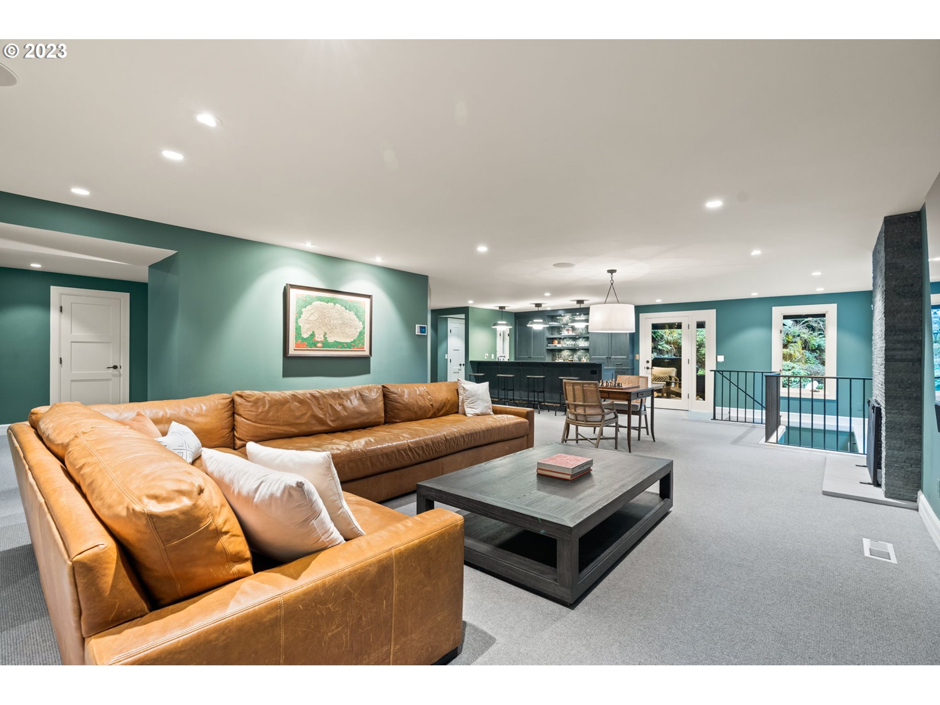 1991 South Palatine Hill Road Portland, OR 97219 - Photo 39 of 48 a living room with furniture and a large window