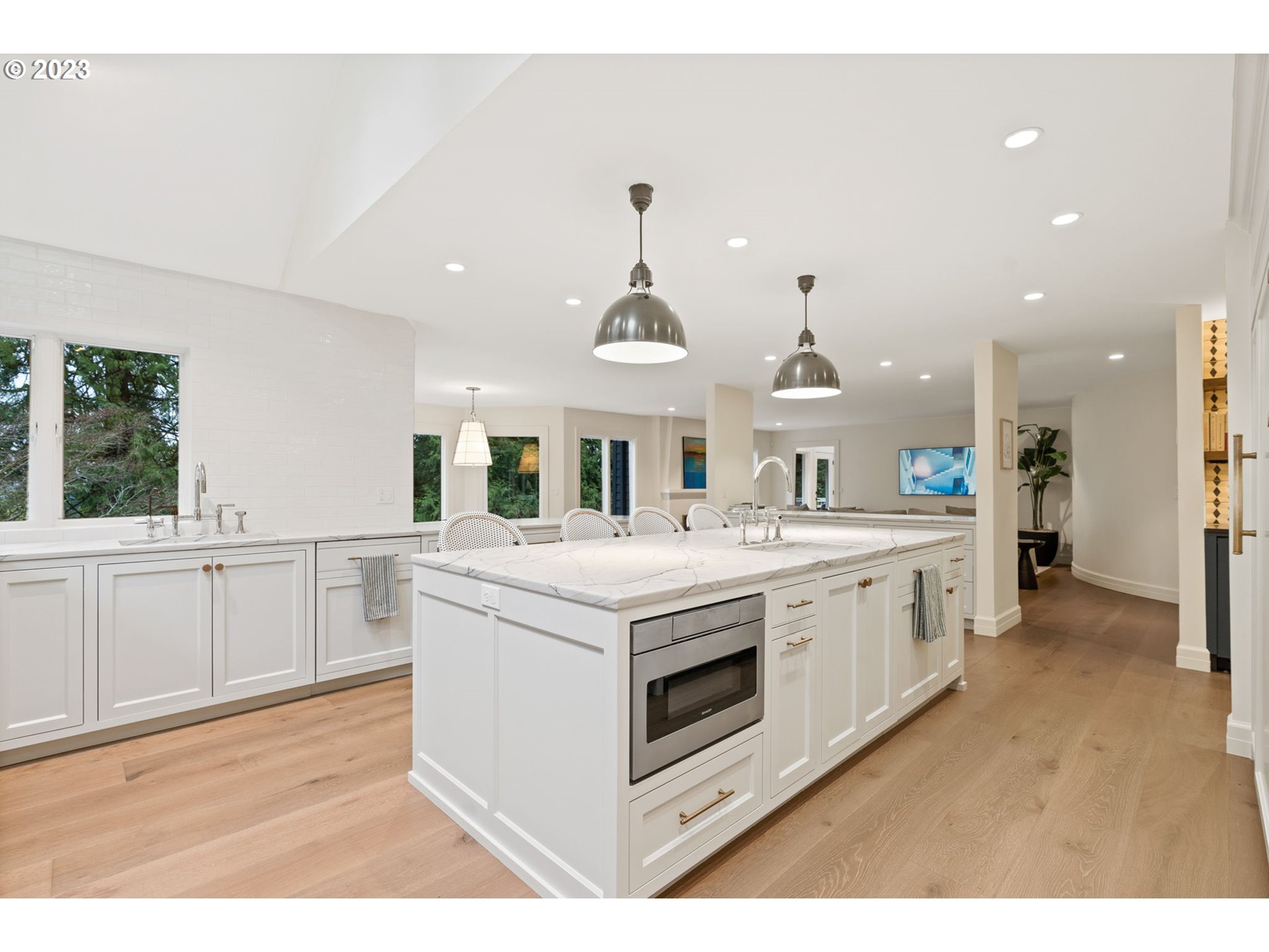 1991 South Palatine Hill Road Portland, OR 97219 - Photo 9 of 48 a kitchen with a stove and a sink