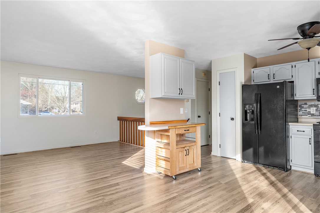 37 Carr's Lane Warwick, RI 02886 - Photo 5 of 17