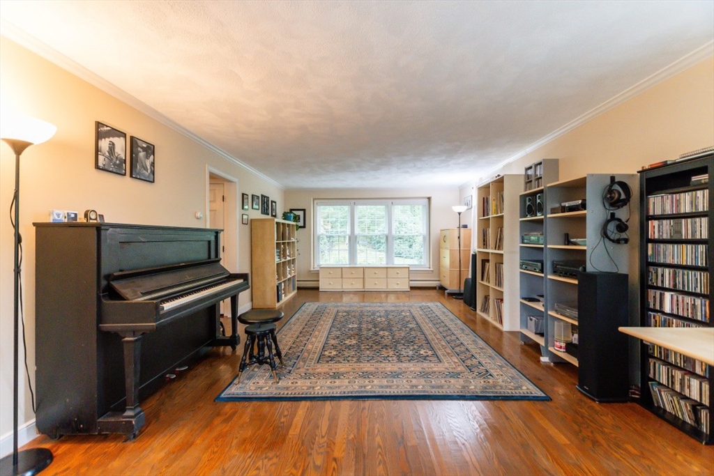 64 Wayside Inn Road Marlborough, MA 01752 - Photo 23 of 42 Gallery Image 23