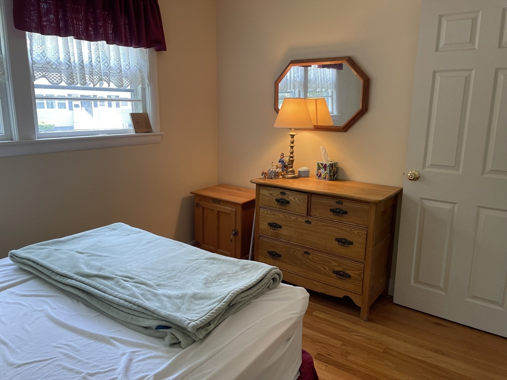 34 Millbrook Road Beverly, MA 01915 - Photo 13 of 42