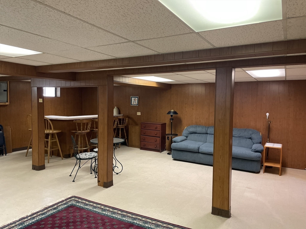 34 Millbrook Road Beverly, MA 01915 - Photo 24 of 42