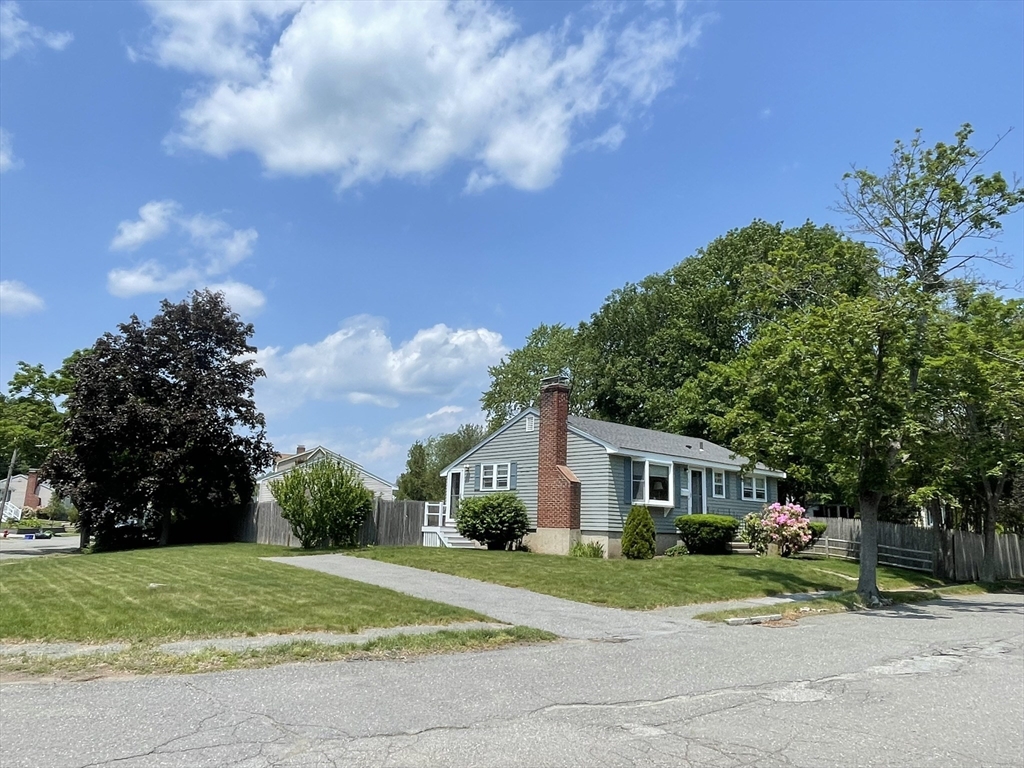 34 Millbrook Road Beverly, MA 01915 - Photo 39 of 42