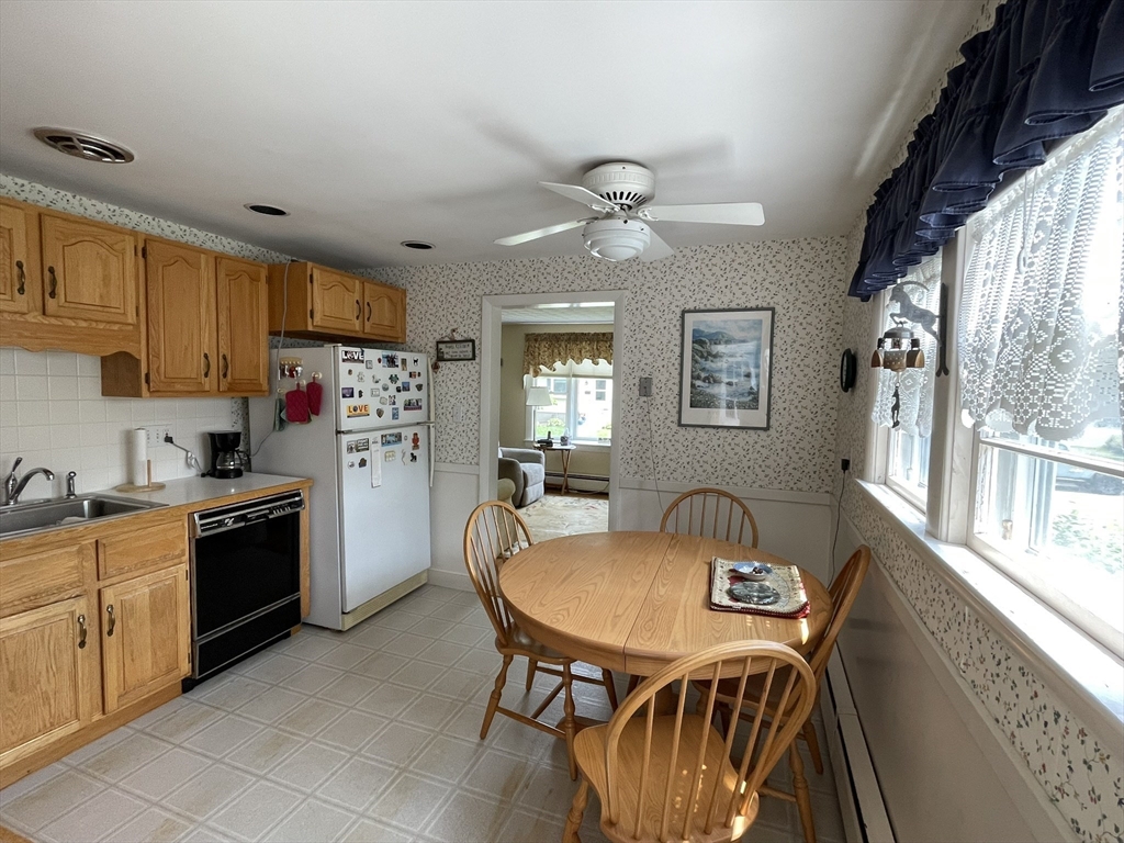 34 Millbrook Road Beverly, MA 01915 - Photo 4 of 42