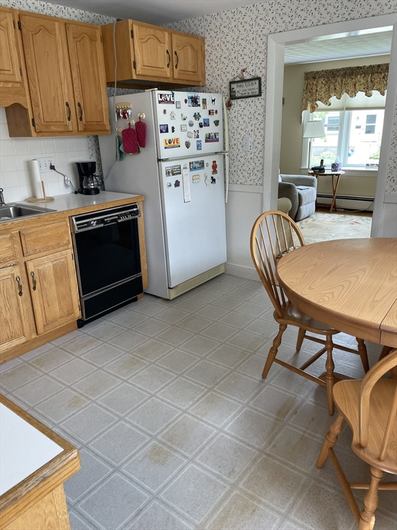 34 Millbrook Road Beverly, MA 01915 - Photo 5 of 42