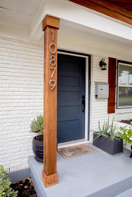10879 Cassandra Way Dallas, TX 75228 - Photo 4 of 36 a front view of a house