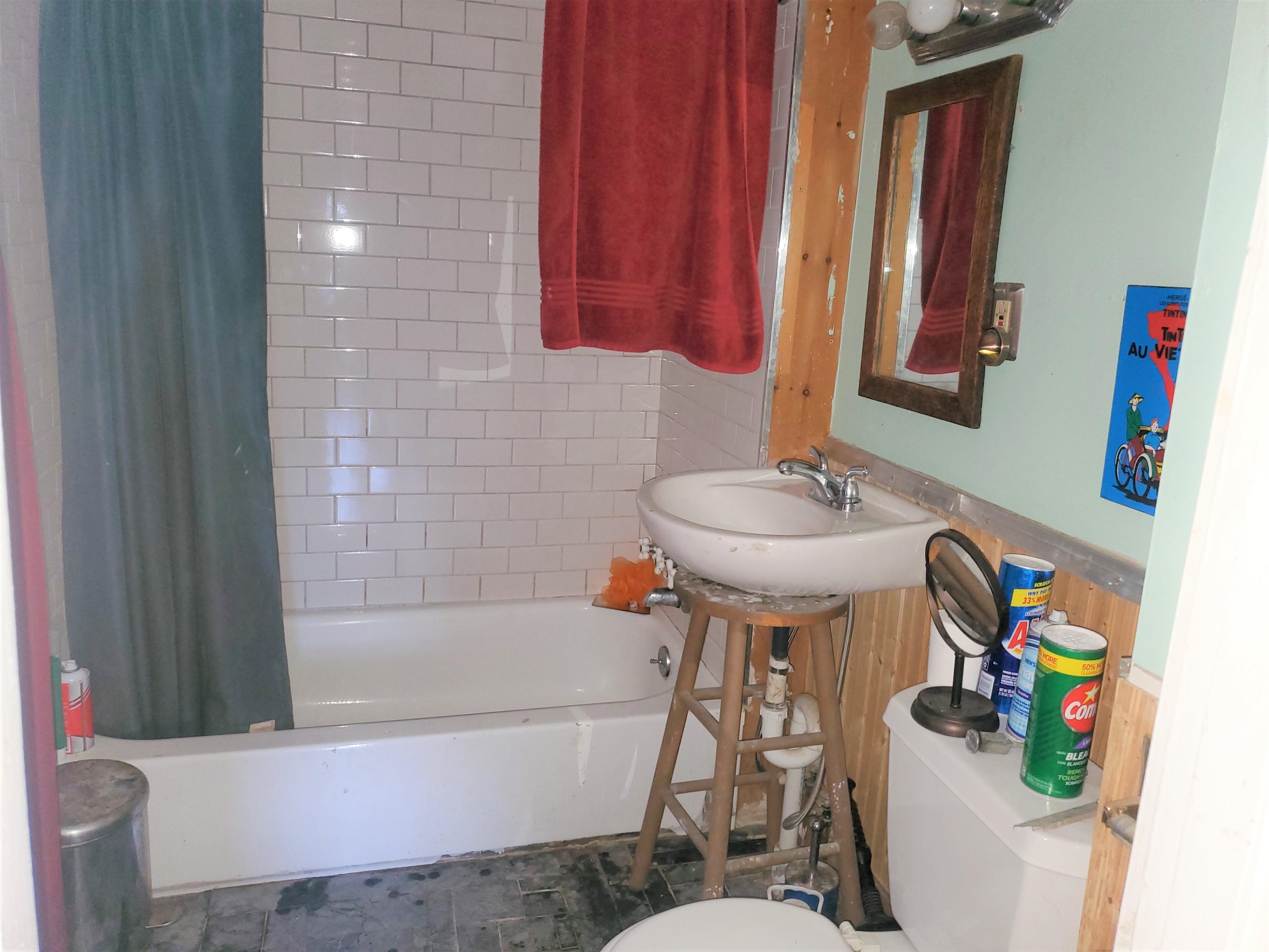 34 Pine Street Rochester, NH 03867 - Photo 9 of 16