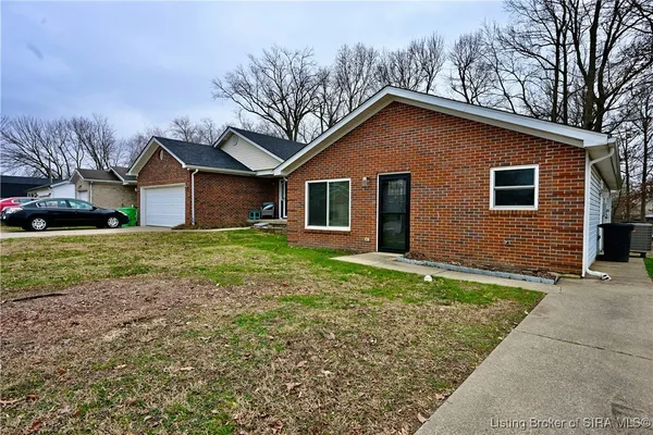 $228,000 | 3926 Carver Street, New Albany, IN 47150