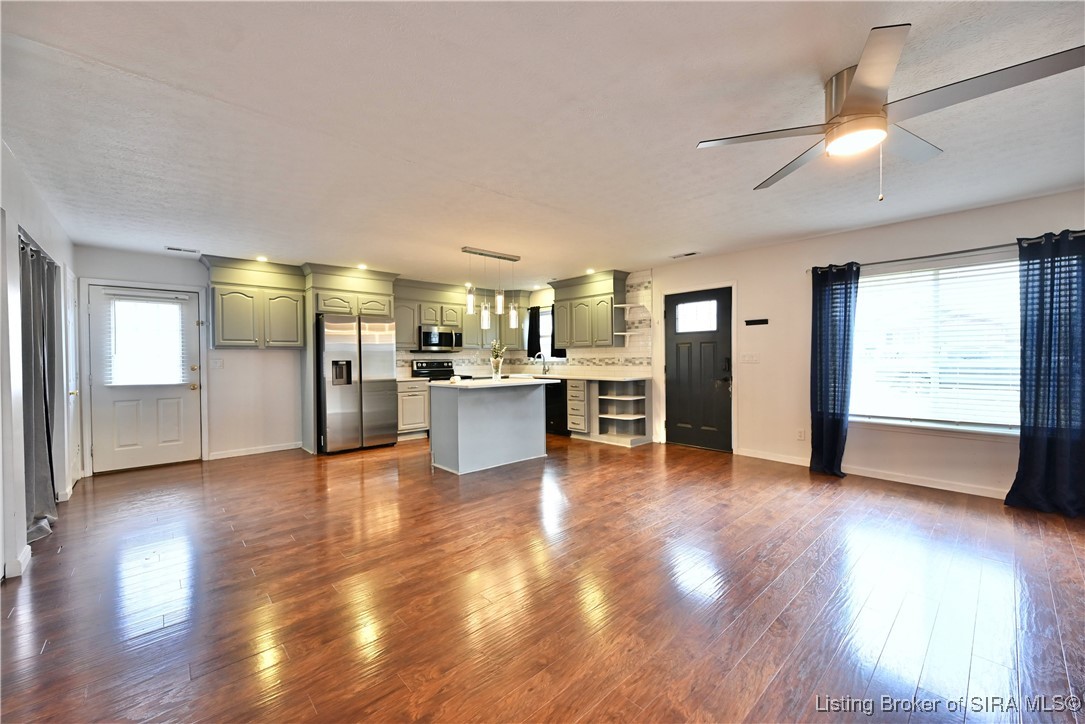 3926 Carver Street New Albany, IN 47150 - Photo 5 of 32