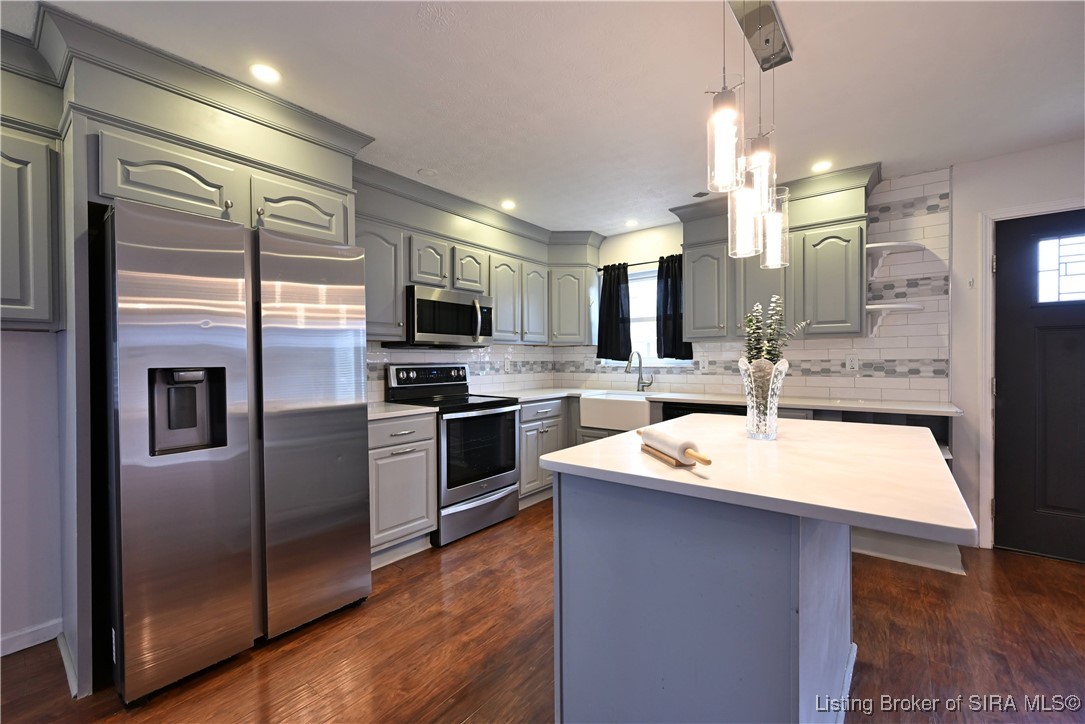 3926 Carver Street New Albany, IN 47150 - Photo 8 of 32