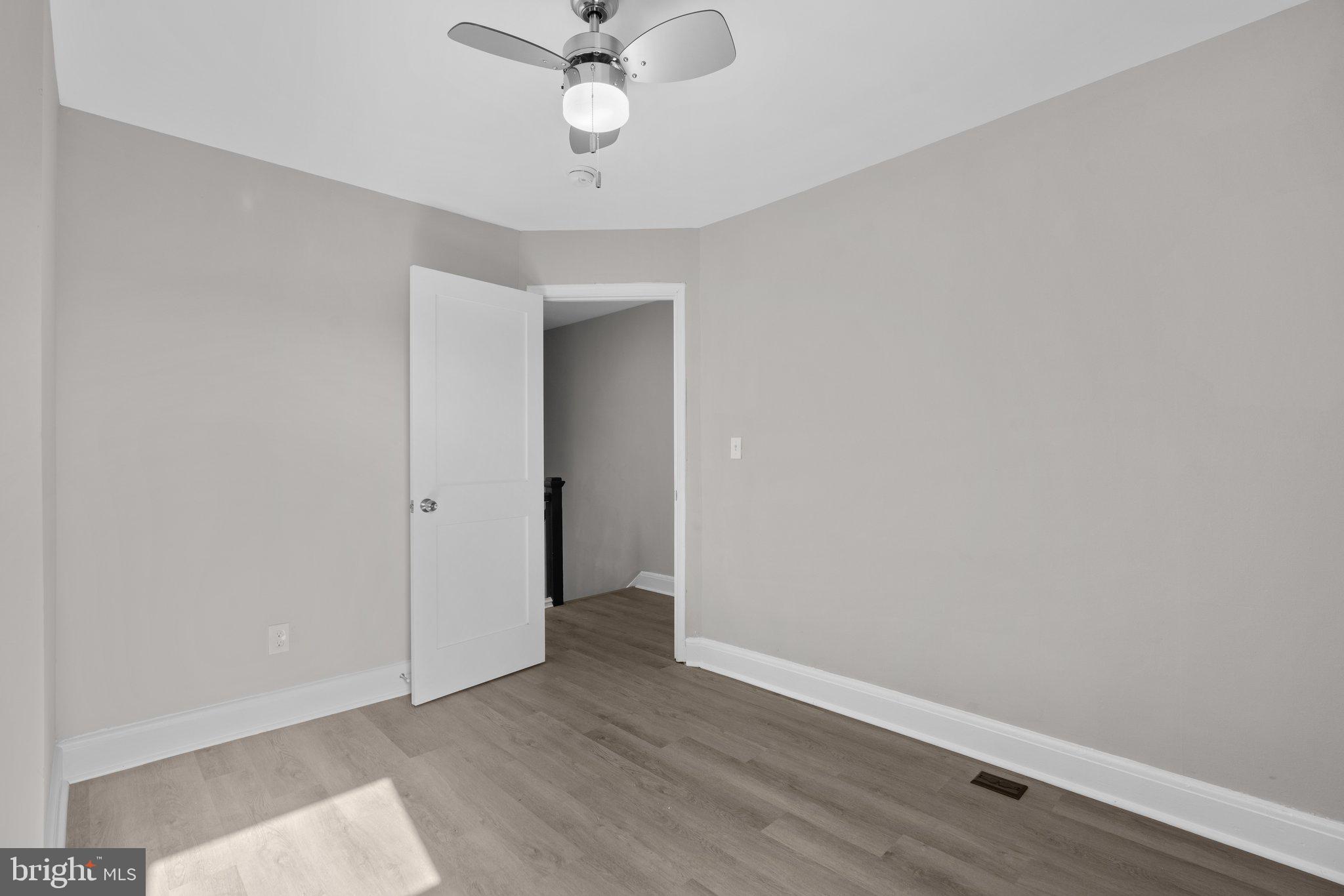 3711 Flowerton Road Baltimore, MD 21229 - Photo 12 of 32 Gallery Image 12