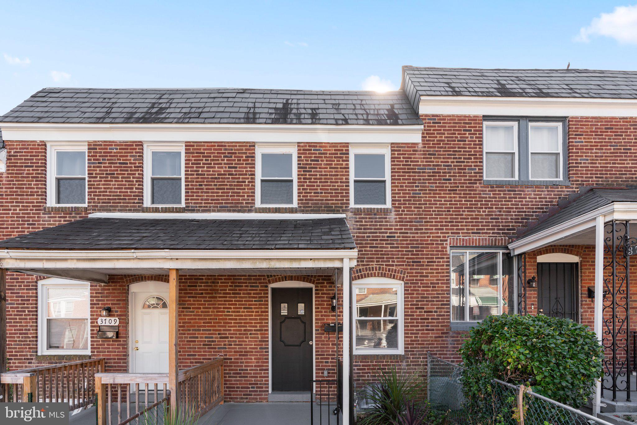 3711 Flowerton Road Baltimore, MD 21229 - Photo 3 of 32 Gallery Image 3