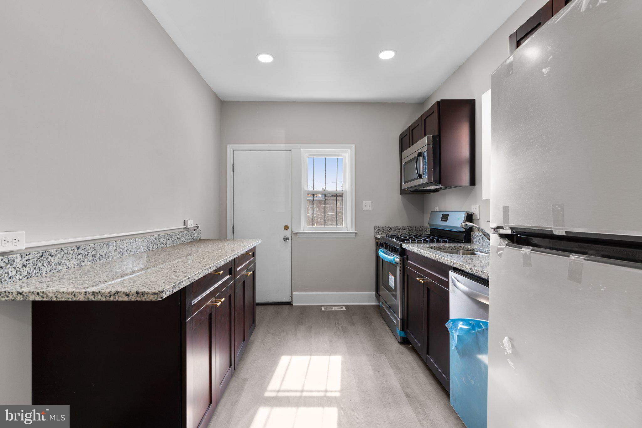 3711 Flowerton Road Baltimore, MD 21229 - Photo 8 of 32 Gallery Image 8