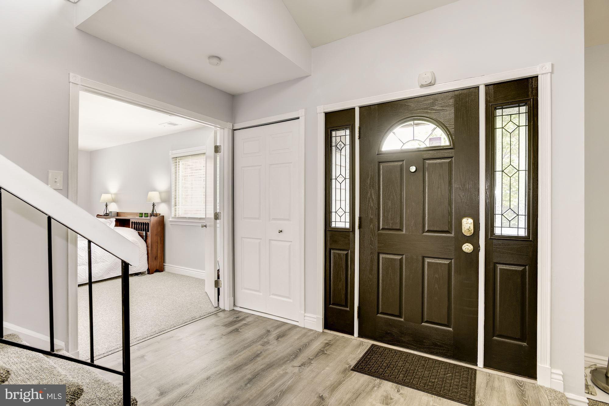 104 South Cottage Road Sterling, VA 20164 - Photo 3 of 43 Gallery Image 3