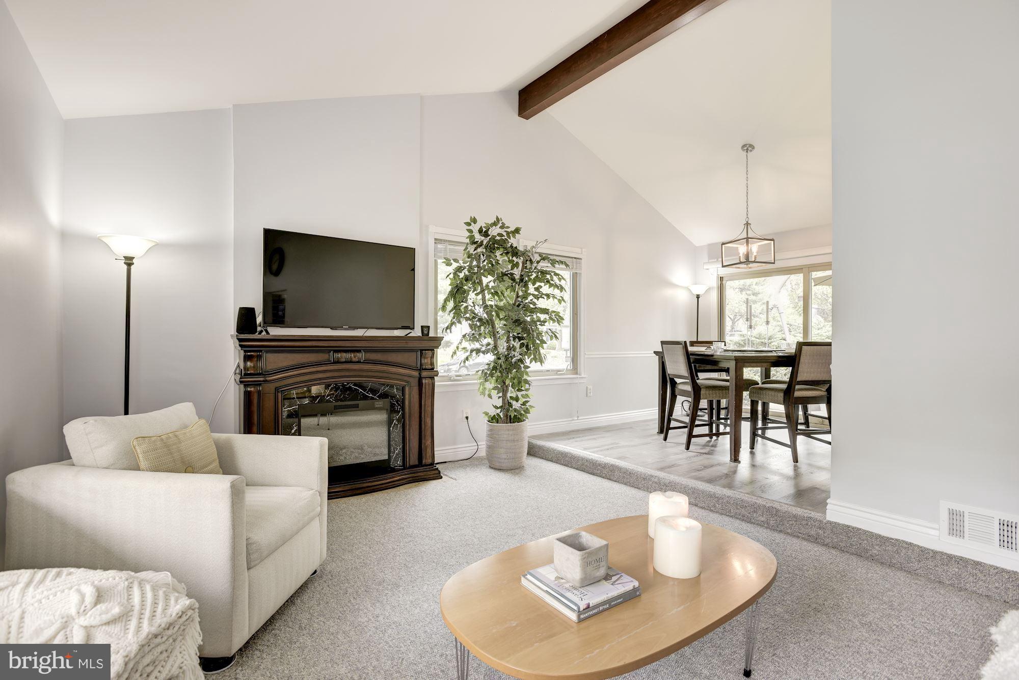 104 South Cottage Road Sterling, VA 20164 - Photo 8 of 43 Gallery Image 8