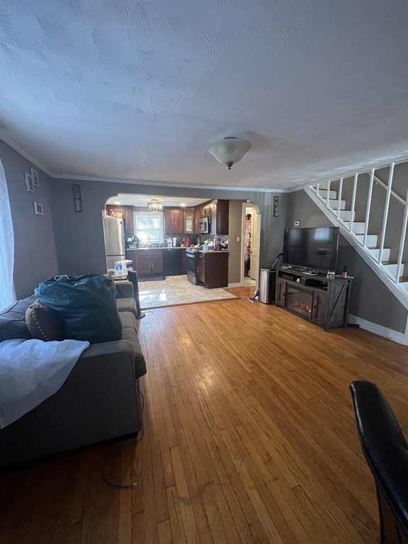 18 Vesey Road Randolph, MA 02368 - Photo 2 of 4