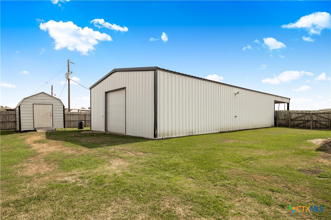 1118 East Maxwell Ditch Road Port Lavaca, TX 77979 - Photo 32 of 36