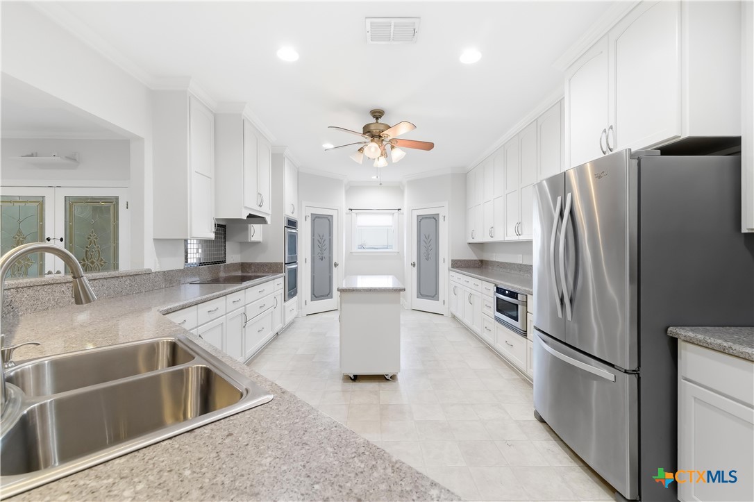 1118 East Maxwell Ditch Road Port Lavaca, TX 77979 - Photo 10 of 36