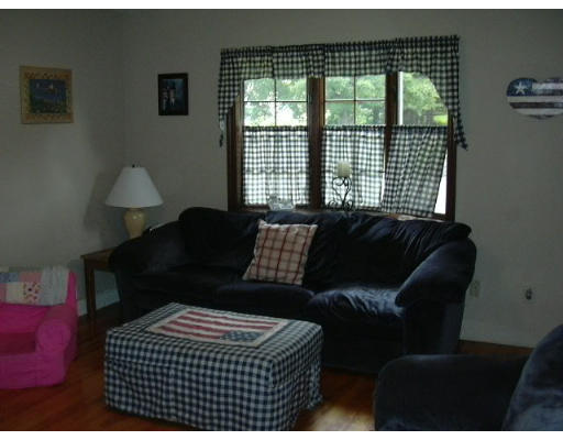 52 Varnum Road Dracut, MA 01826 - Photo 6 of 8 Gallery Image 6