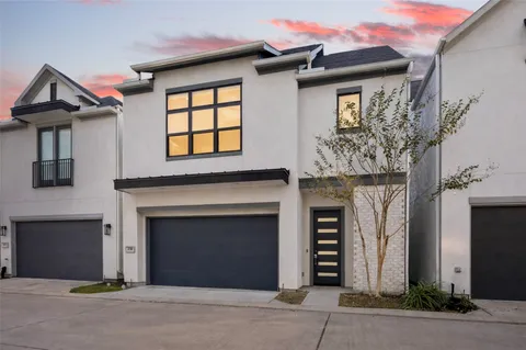 $700,000 | 1739 Ojeman Point Lane, Houston, TX 77055