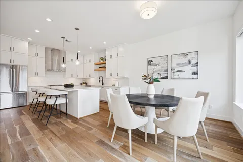 $725,000 | 1739 Ojeman Point Lane, Houston, TX 77055