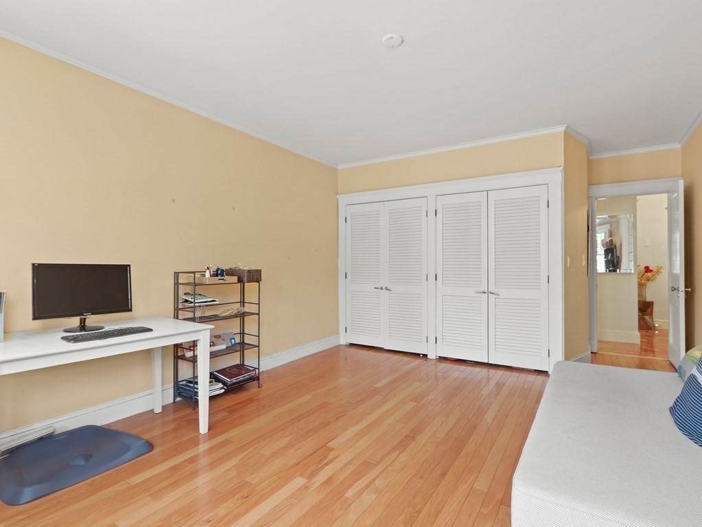 140 Commonwealth Avenue, Unit 1 Chestnut Hill, MA 02467 - Photo 10 of 15