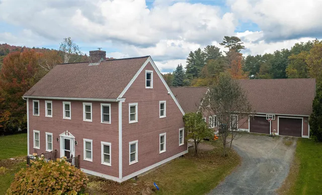 $425,000 | 107 East Village Road, St. Johnsbury, VT 05819