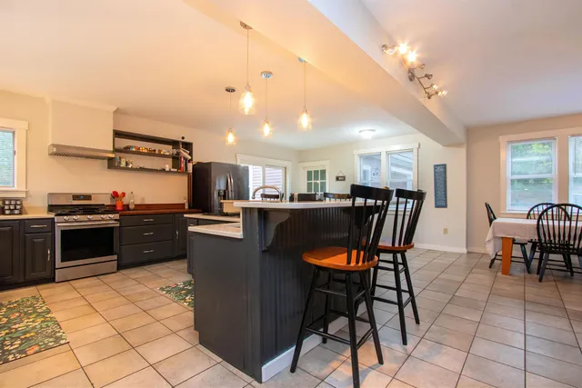 $425,000 | 107 East Village Road, St. Johnsbury, VT 05819