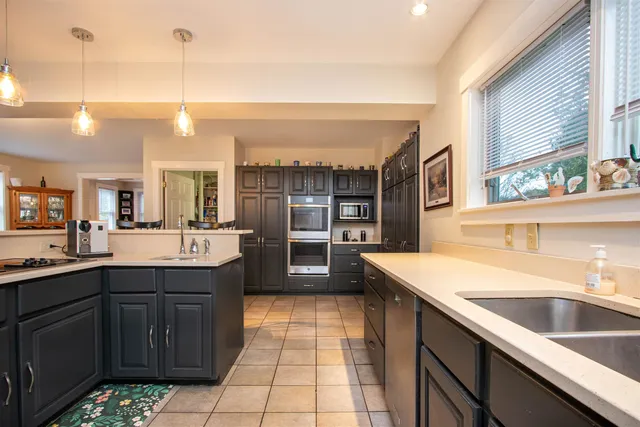 $425,000 | 107 East Village Road, St. Johnsbury, VT 05819