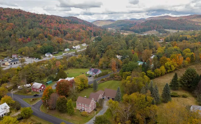 $425,000 | 107 East Village Road, St. Johnsbury, VT 05819