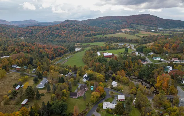 $425,000 | 107 East Village Road, St. Johnsbury, VT 05819